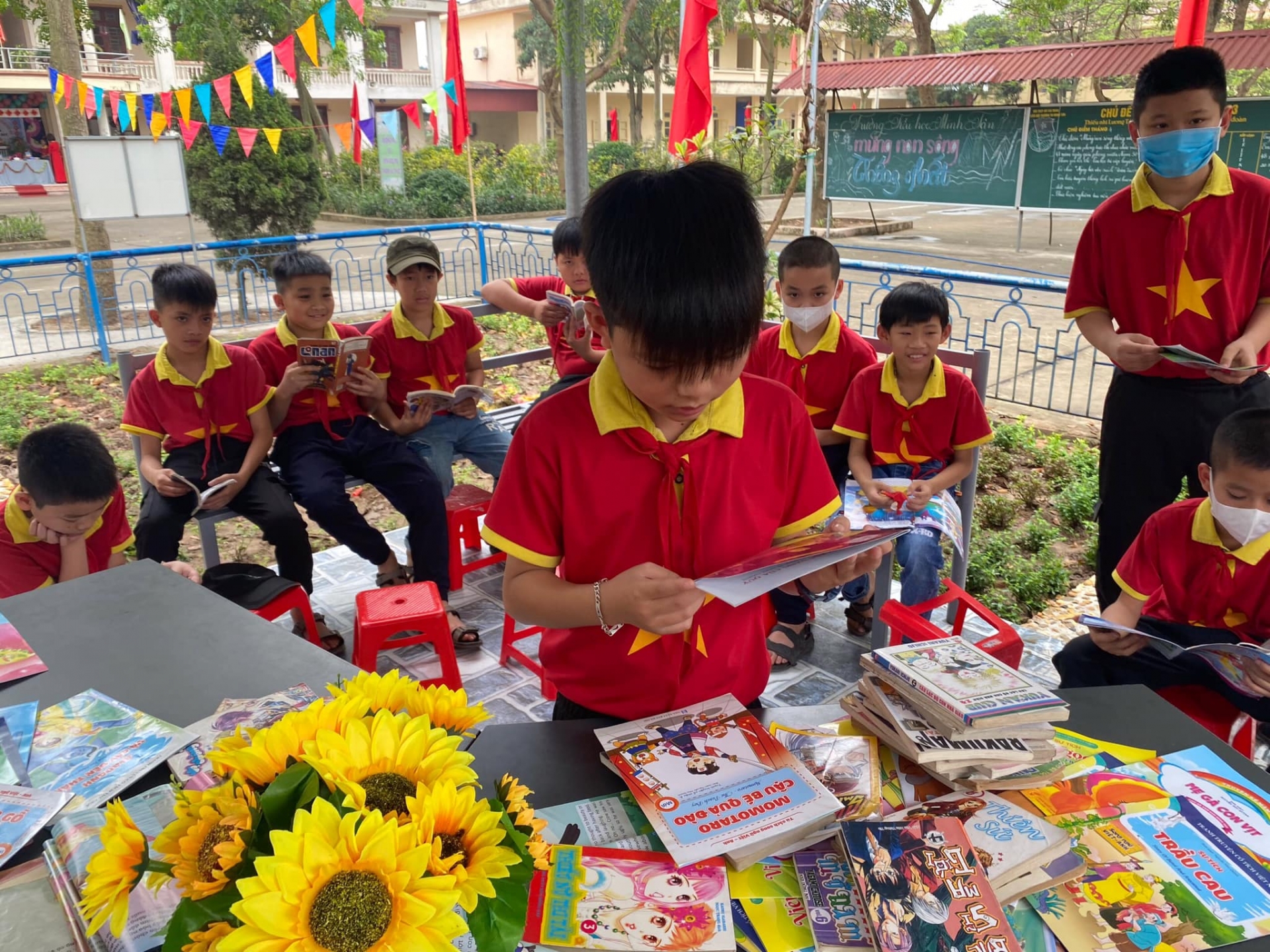 Trường TH Minh Tân đón nhận Thư Viện Xanh do SK Sumikura trao tặng - Sự kiện