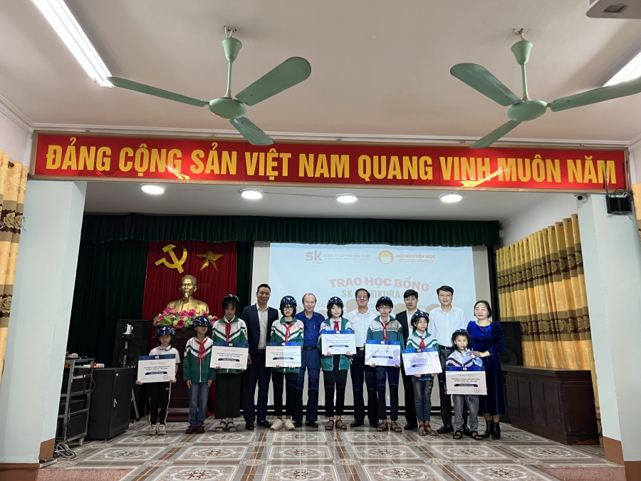 SK Sumikura tài trợ 1 tỷ đồng/năm tiếp sức học sinh khó khăn H.Lương Tài (Bắc Ninh) - Sự kiện