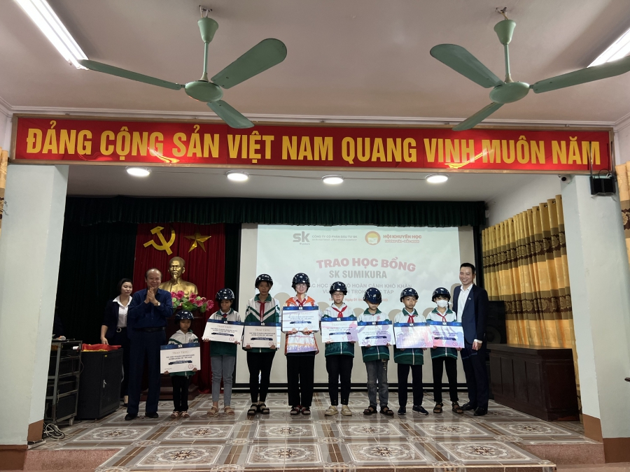 SK Sumikura tài trợ 1 tỷ đồng/năm tiếp sức học sinh khó khăn H.Lương Tài (Bắc Ninh) - Sự kiện