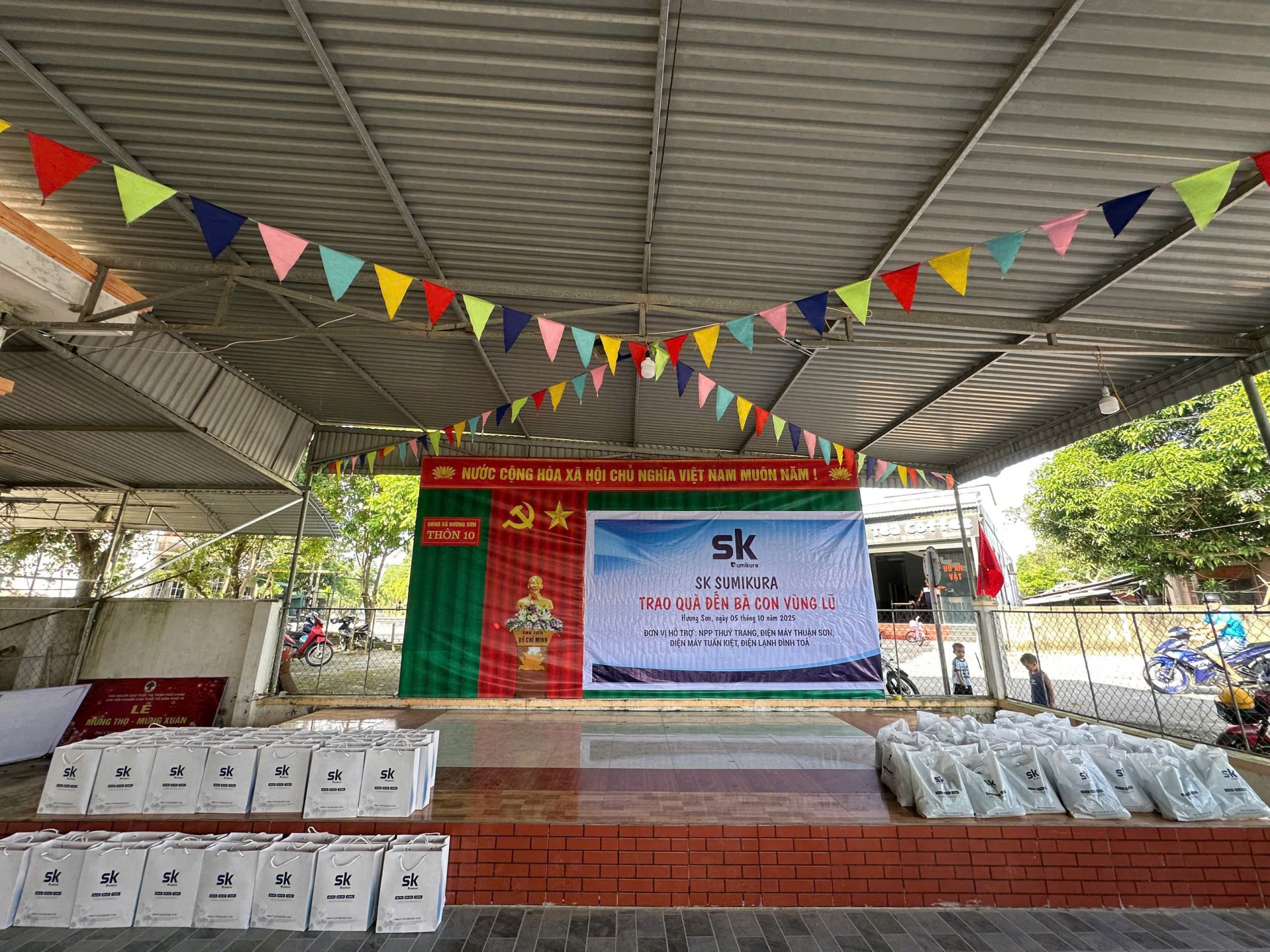 SK Sumikura Chung Tay Khắc Phục Hậu Quả Bão Số 10 - Sự kiện