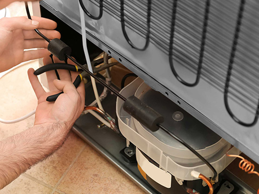 Tủ đông bị rò điện có nguy hiểm không và cách khắc phục - Tin tức